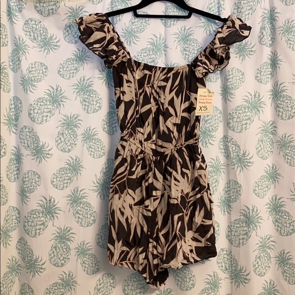 Amuse Society Estella Jumper - XS - NWT - Picture 4 of 6